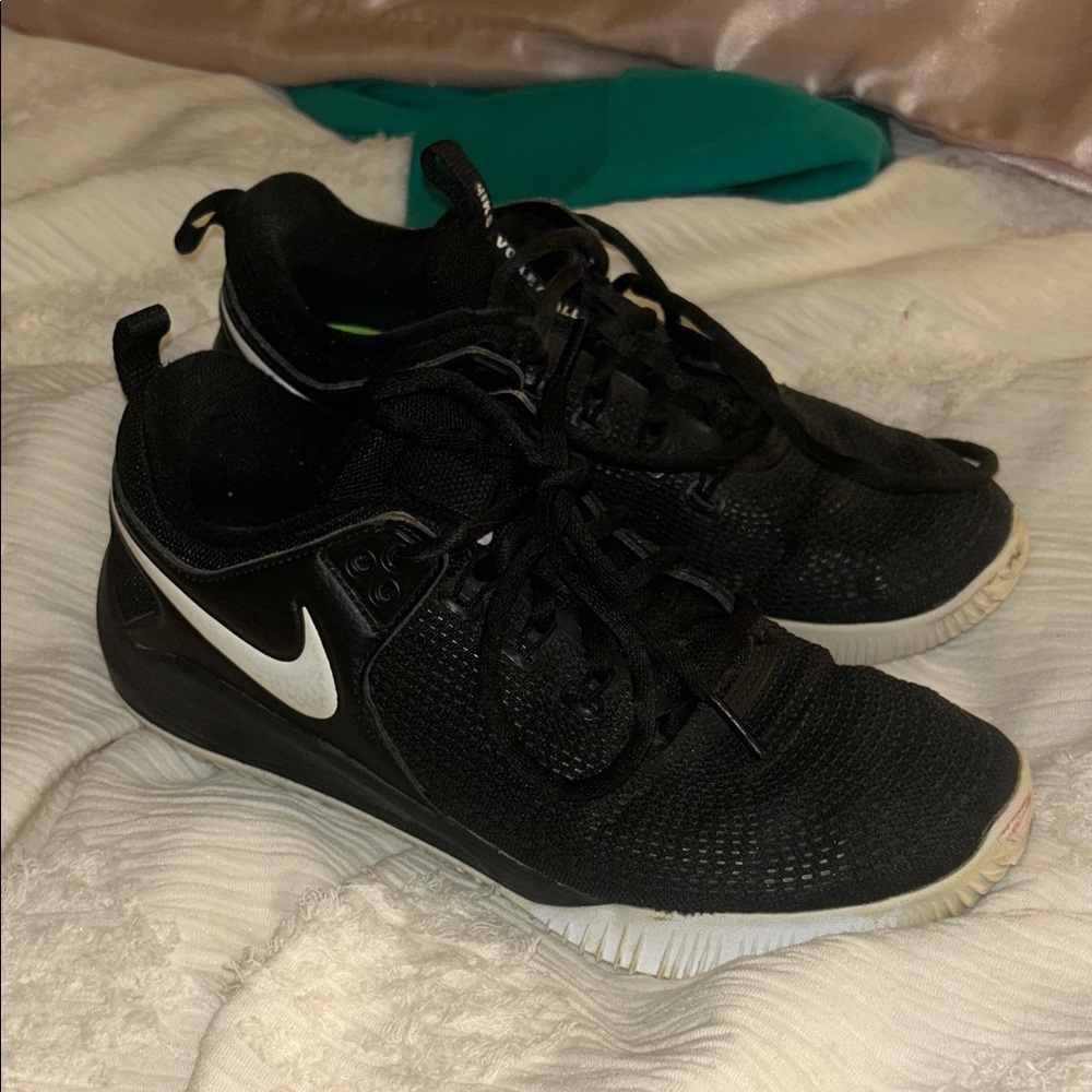 Black Nike Volleyball Shoes